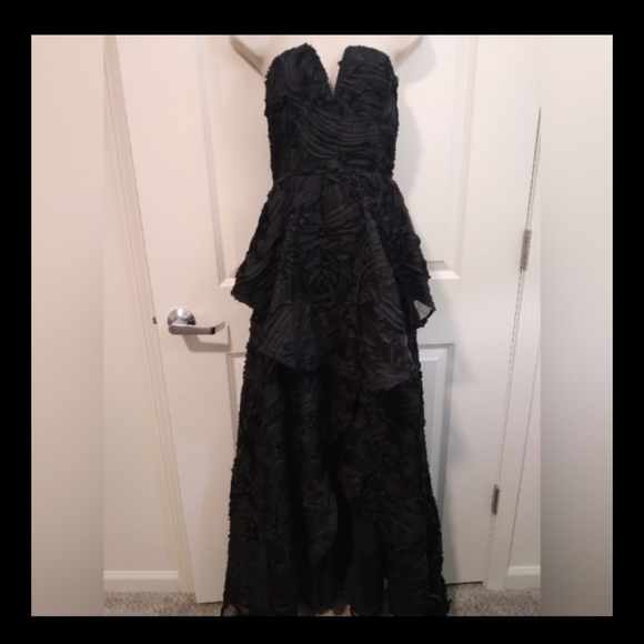 Lulus Dresses & Skirts - Lulu's Black Strapless Backless Dress